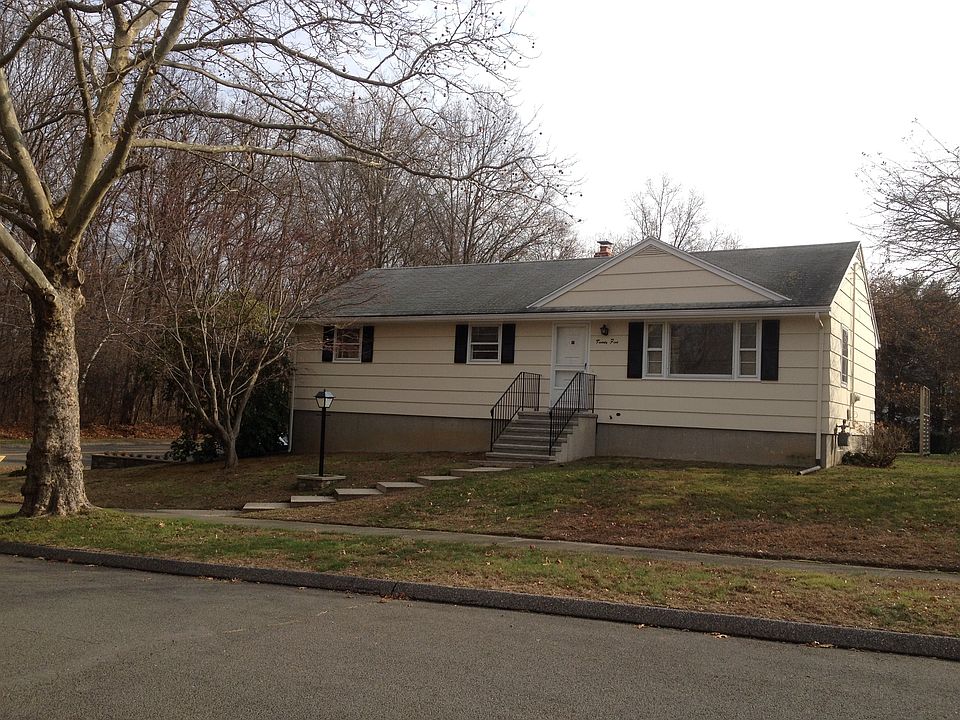 25 Colonial Rental