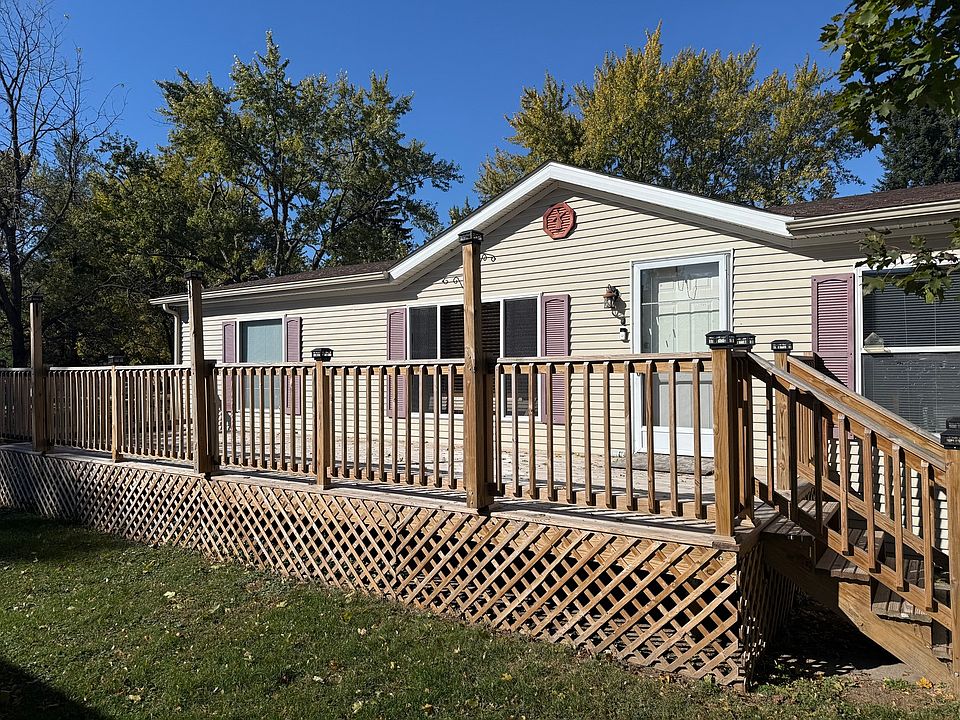 1st image of 409 E Wood Ln