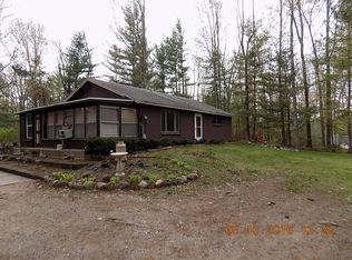 11729 Tracey Ln, Crivitz, WI 54114