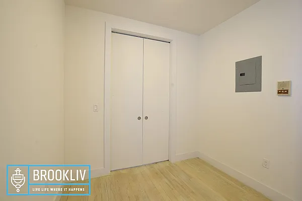 Rented by null | media 10