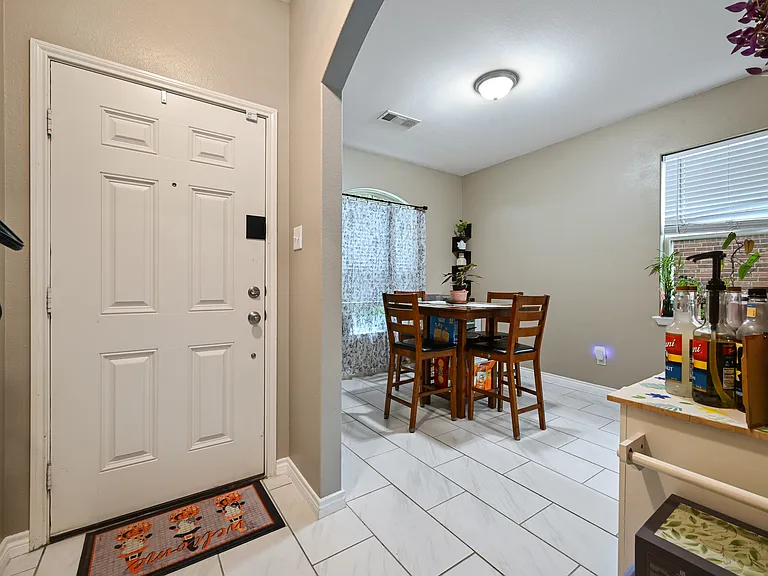 6148 Chalk Hollow Dr — Photo 8