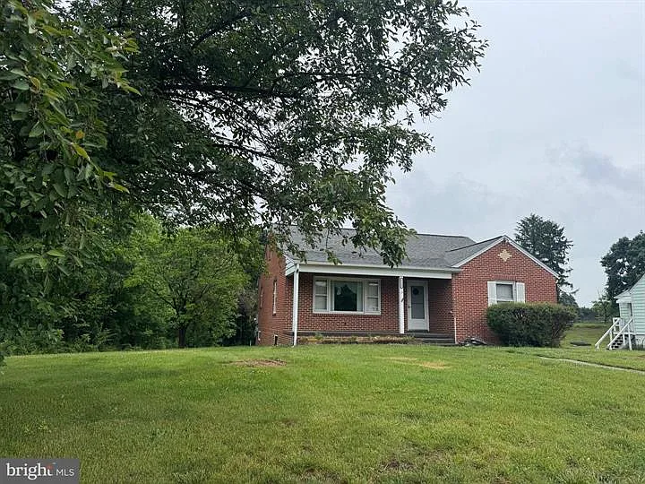 1123 Shepherdstown Rd — Photo 20