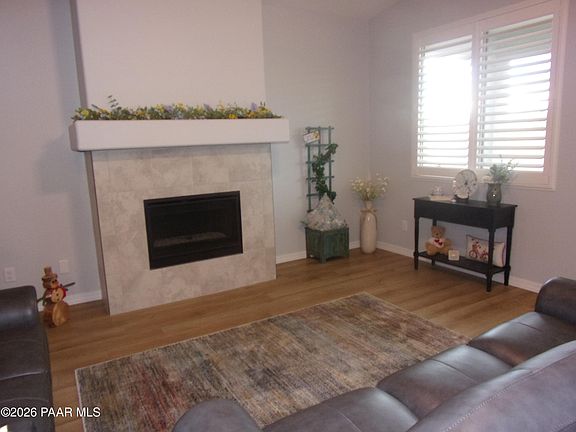 4th image of 8807 N Rolling Hills Dr
