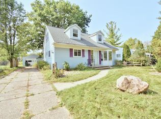 4710 Lowcroft Ave, Lansing, MI 48910