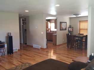 714 9th St NW, Minot, ND 58703