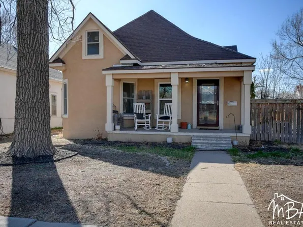 411 N 4th St, Garden City, KS 67846
