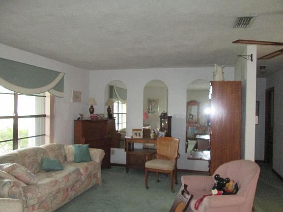 2nd image of 762 Tarry Town Trl
