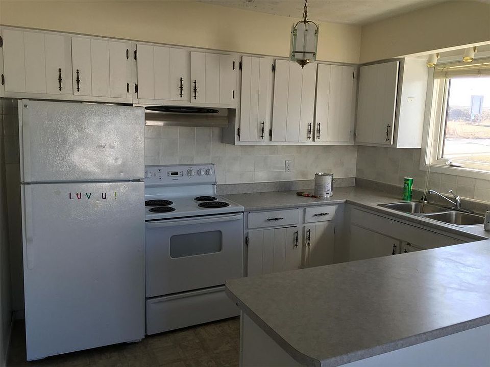 2nd image of 24 Caledonia Rd