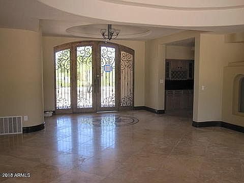 2nd image of 4528 E Lincoln Dr