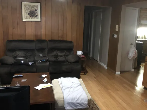3438 Main St APT 2, Skokie, IL 60076