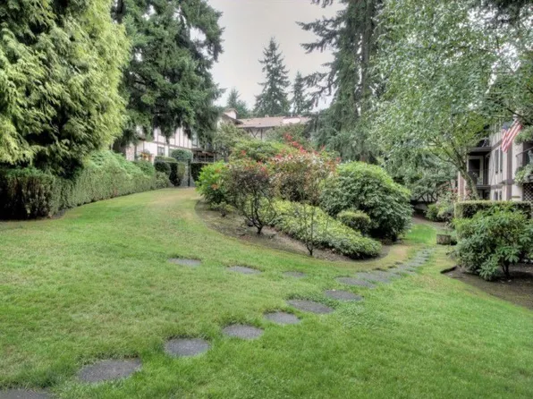 4501 Grandview Dr W Unit T205, University Place, WA 98466