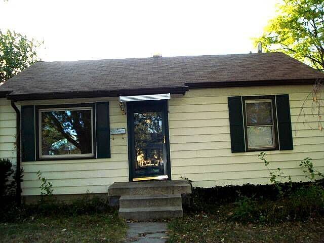 2nd image of 136 N 5th Ave