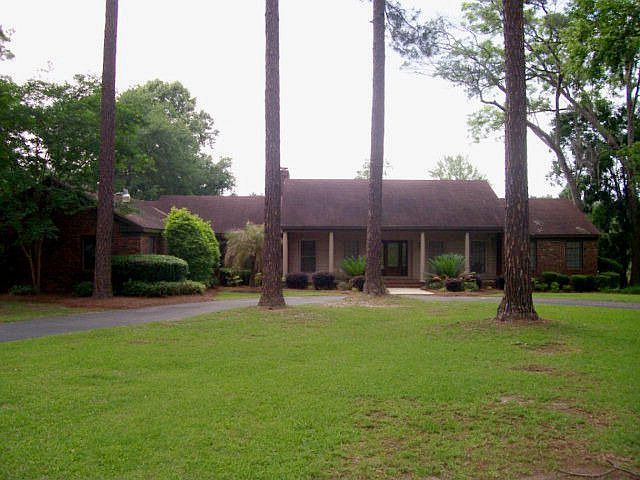 1st image of 808 S Lakeshore Dr