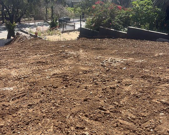3rd image of 16723 W Sunset Blvd