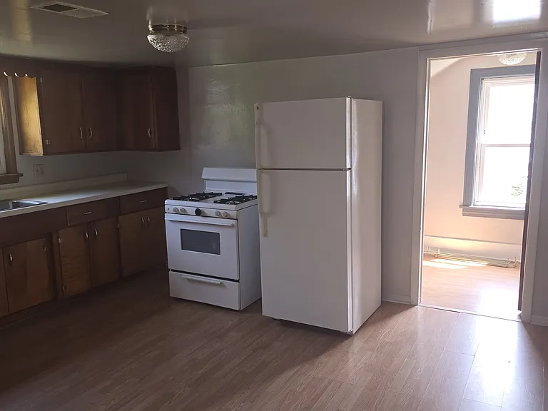 2679 Cochran St #2 — Photo 6