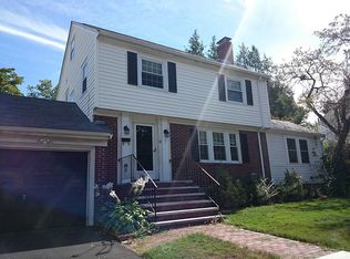 10 Grayfield Ave, West Roxbury, MA 02132