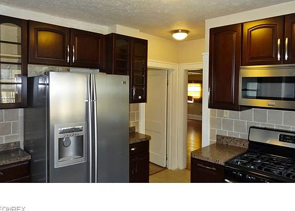 3rd image of 375 Sieber Ave