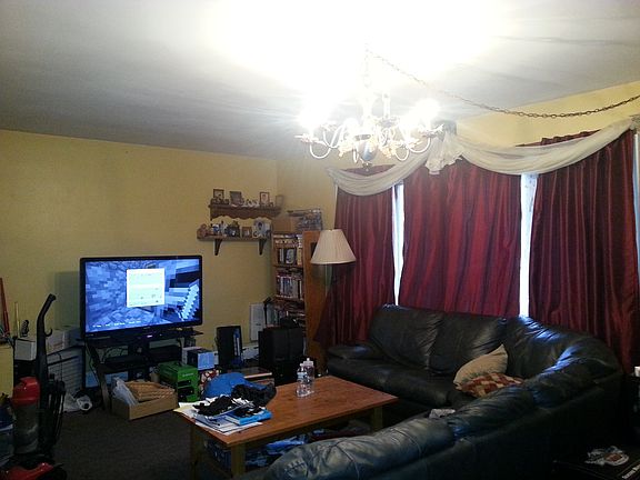 2nd floor living room