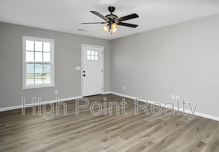 85 Smith Glen Dr — Photo 30