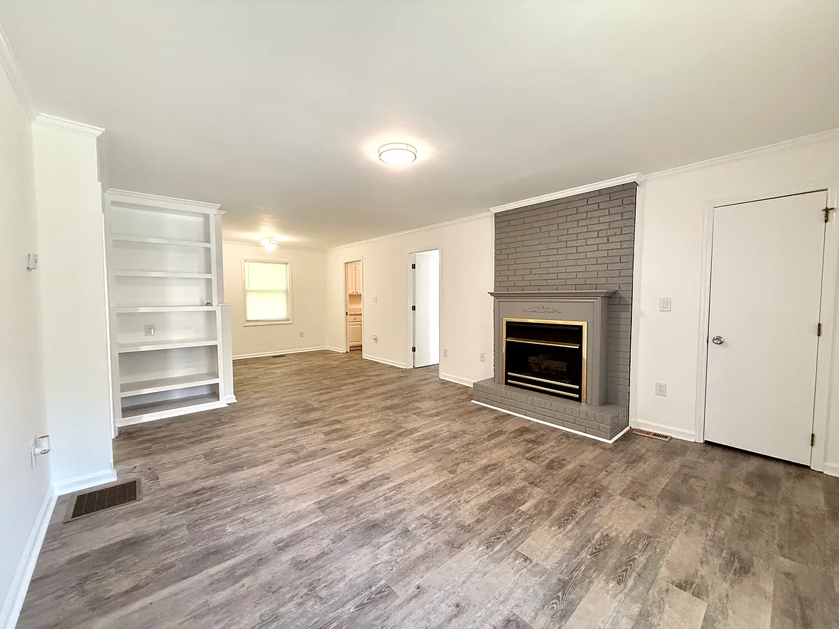 Building Photo - 10520 Misty Ridge Ln