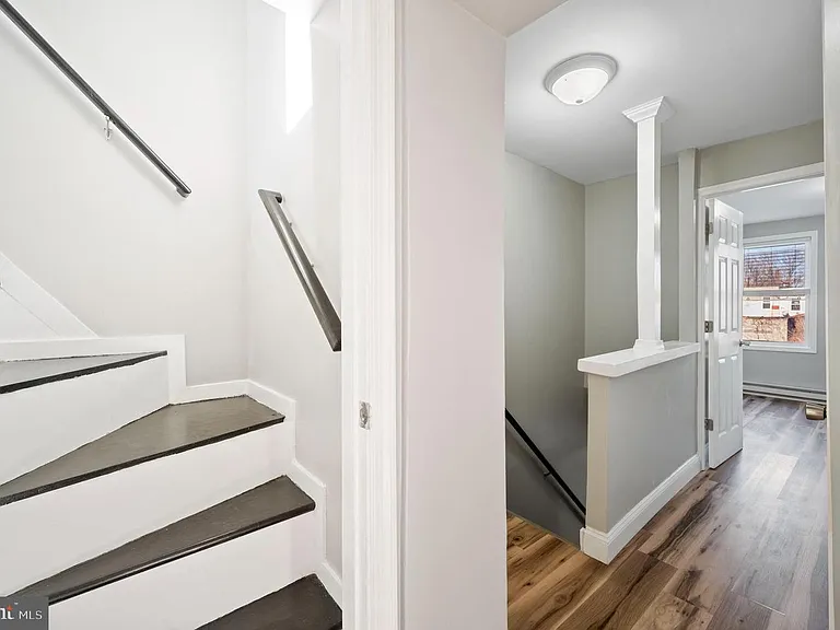 2131 E Clearfield St — Photo 17