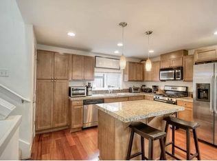 1151 N 91st St, Seattle, WA 98103