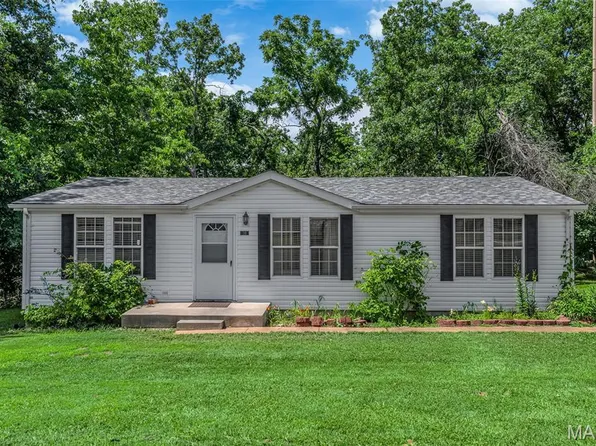 1057 Wild Raven Rd, De Soto, MO 63020