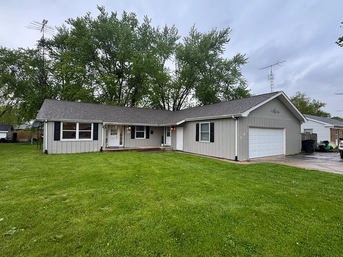 Building Photo - 203 S Halwood St #203