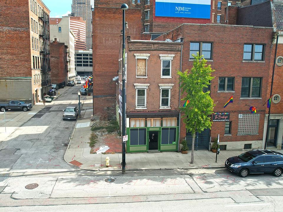 1st image of 414 Central Ave