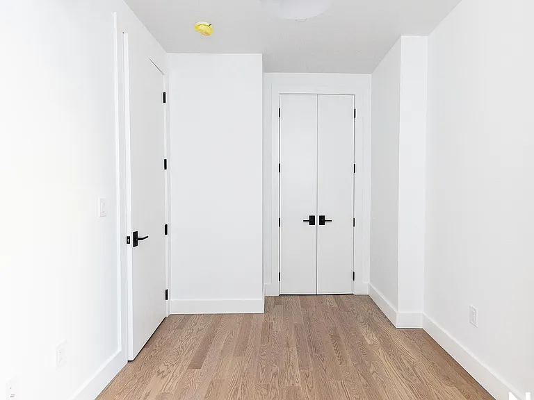 98 Moore St #2C — Photo 11