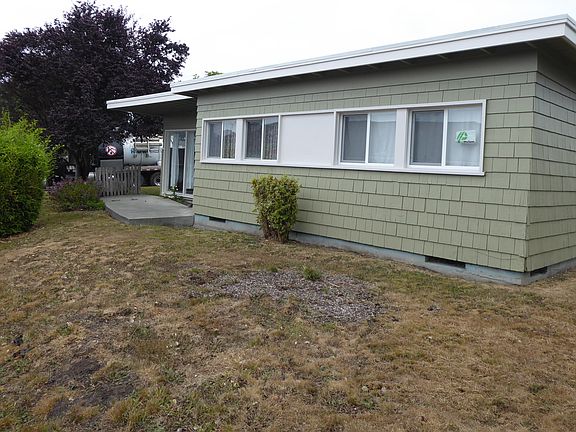 3rd image of 917 Stewart St