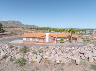 1025 Riata Valley Cir, Kingman, AZ 86409