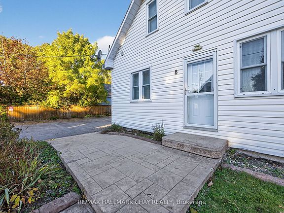 4th image of 8 John St