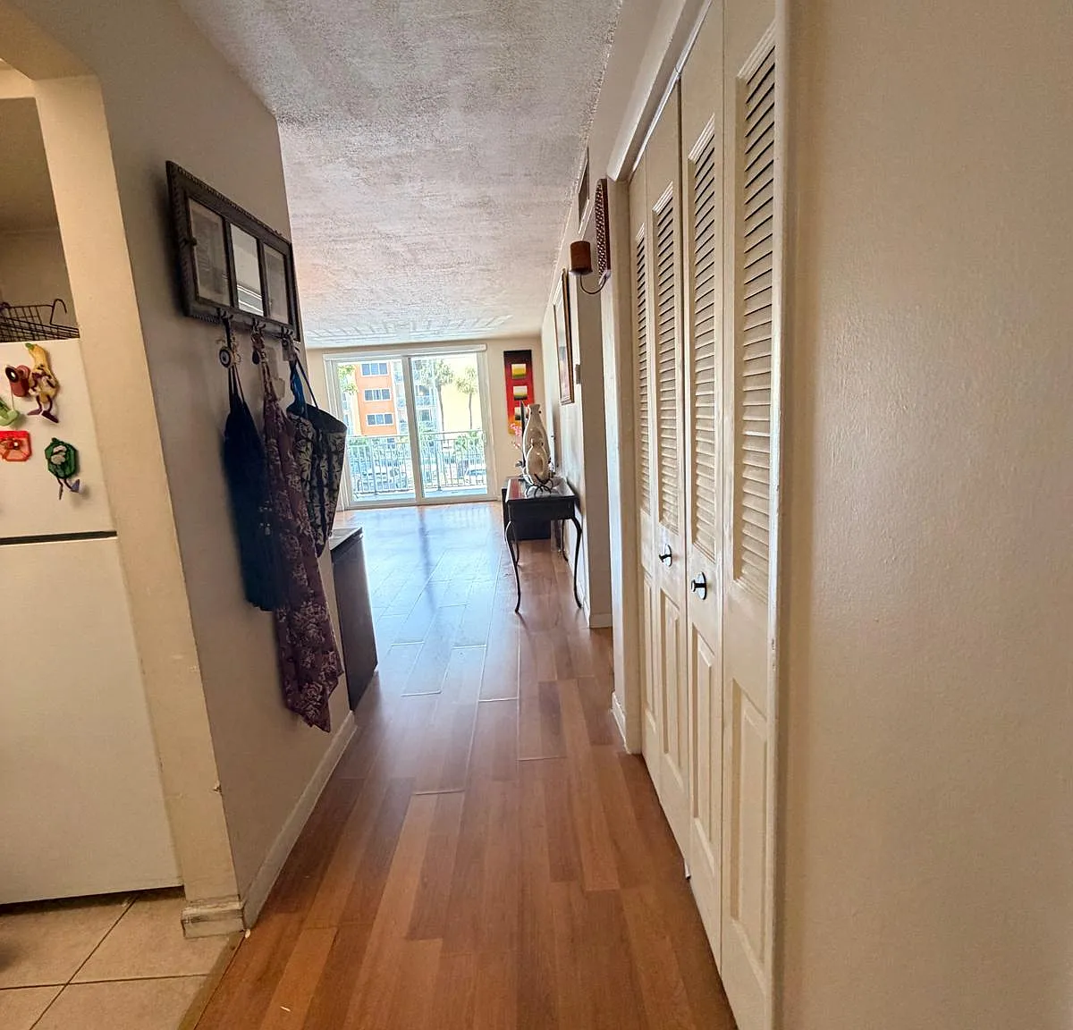 1 bed, 870 sqft, $1,850 — Photo 3