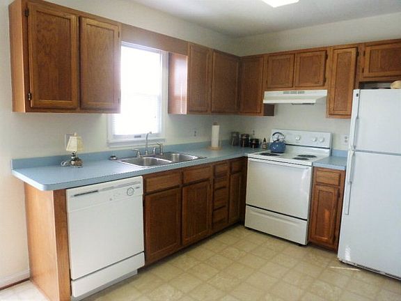 5th image of 7268 McGee Ln