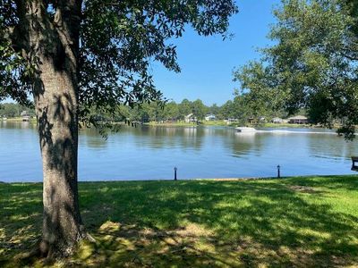 1706 E Lakeshore Dr, Carriere, MS, 39426