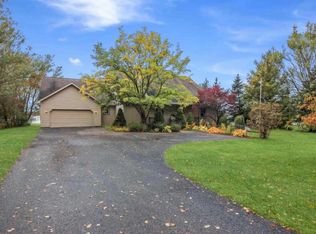 1624 S East Torch Lake Dr, Bellaire, MI 49615