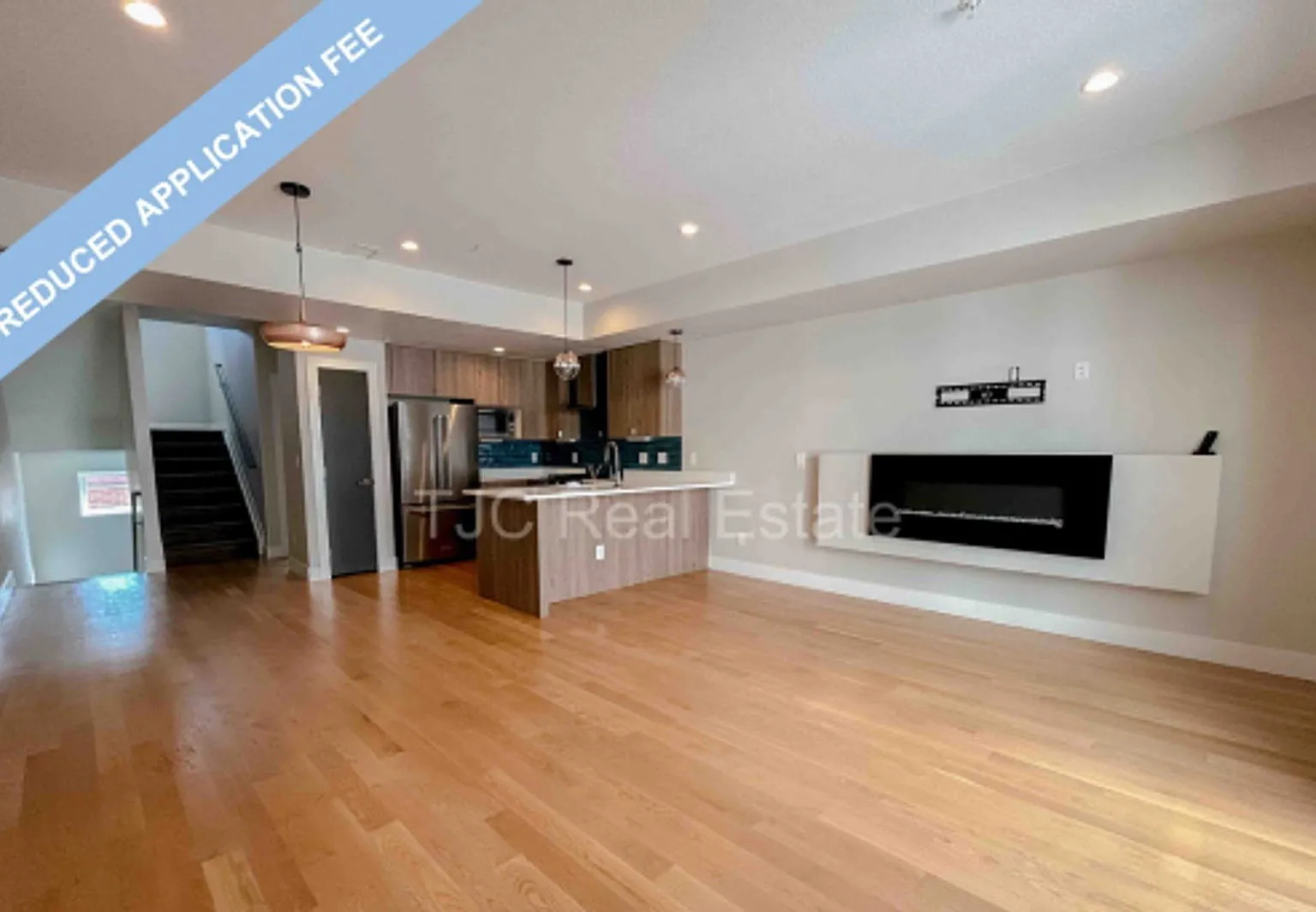 2 bed, 3.0 bath, 1711 sqft, $2,695 — Photo 1
