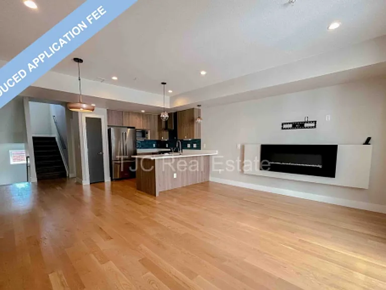 4919 Lowell Blvd — Photo 1