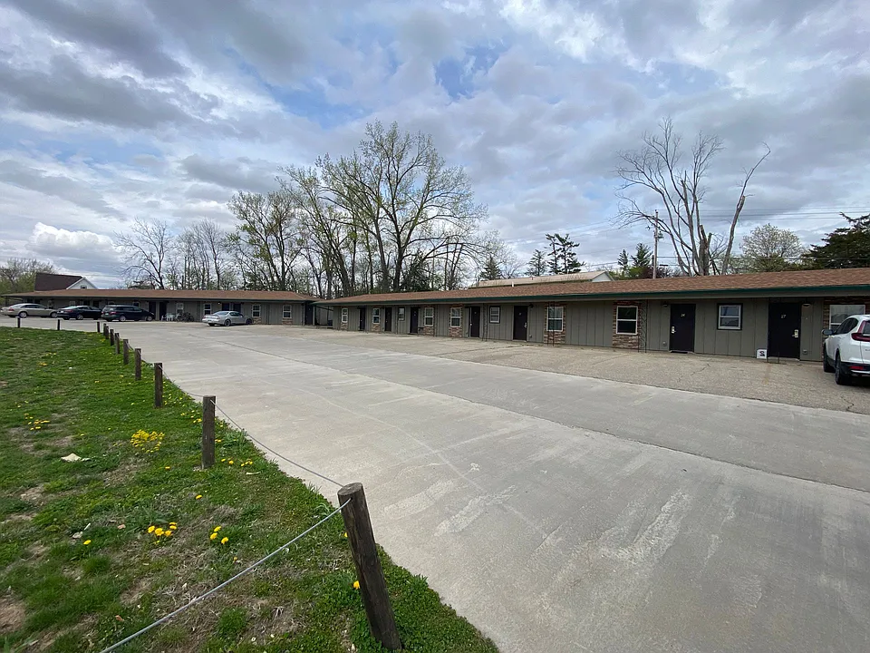 Broadway Apartments