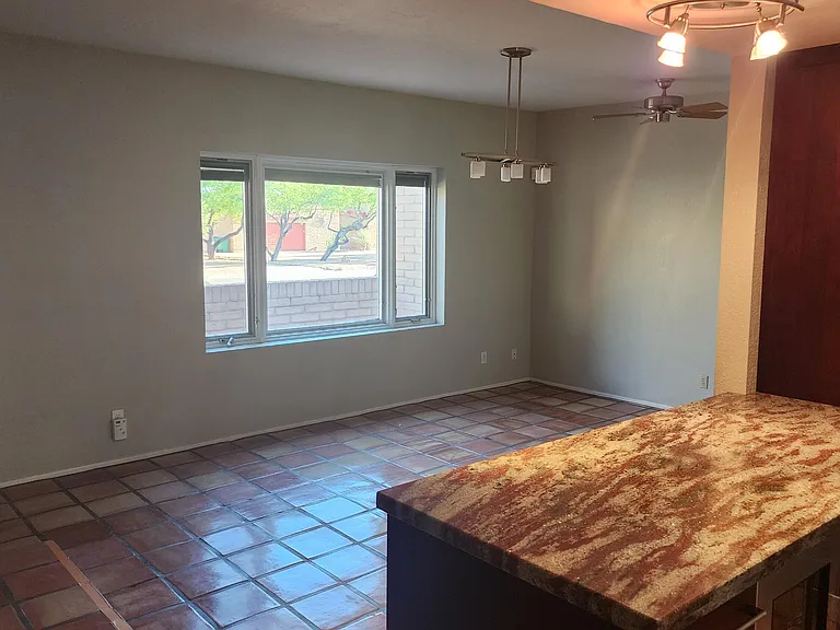 7911 E Birwood Rd — Photo 10
