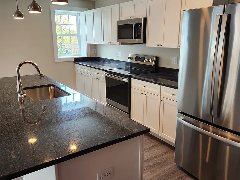 Foster's Place — Photo 17