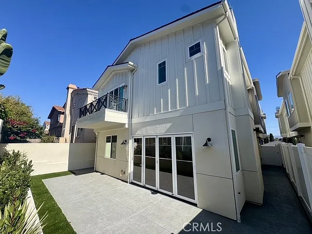 2205 Marshallfield Ln #B — Photo 2