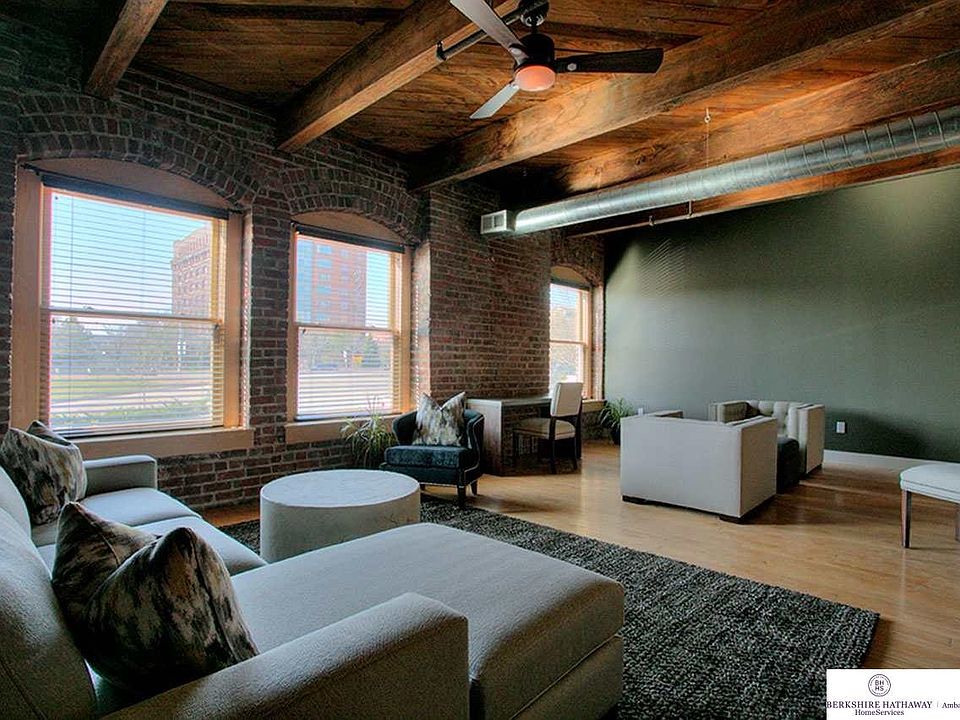 1st image of 105 S 9th St APT 302