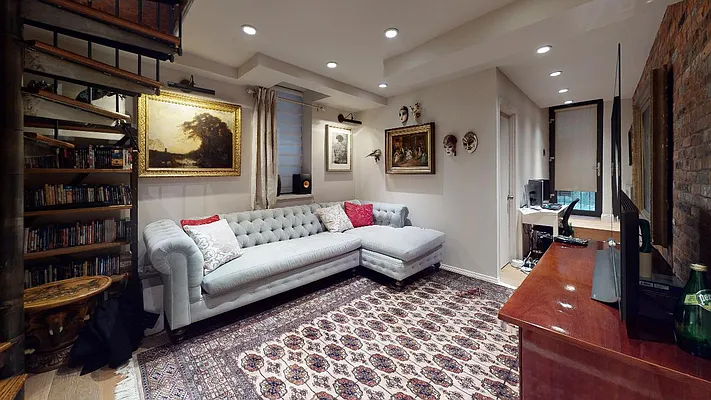 Rented by Bond New York | media 11