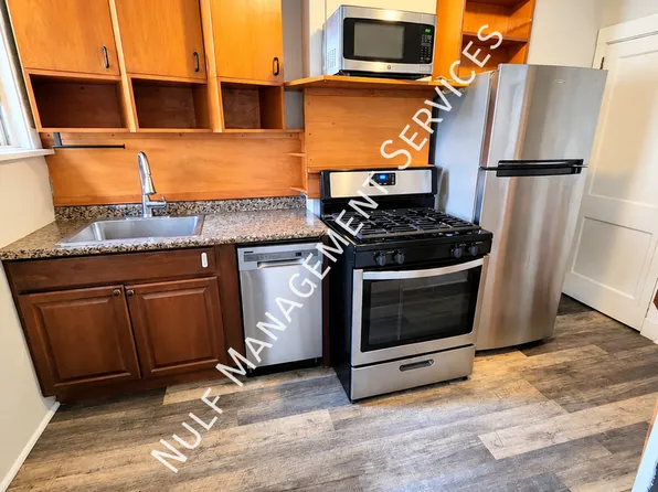 4224 Geneva St, Pittsburgh, PA 15201