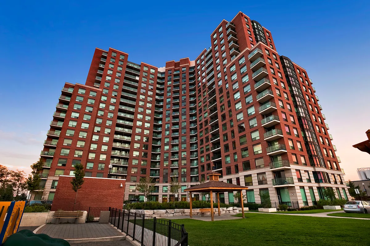 Building Photo - 64 Bramalea Rd