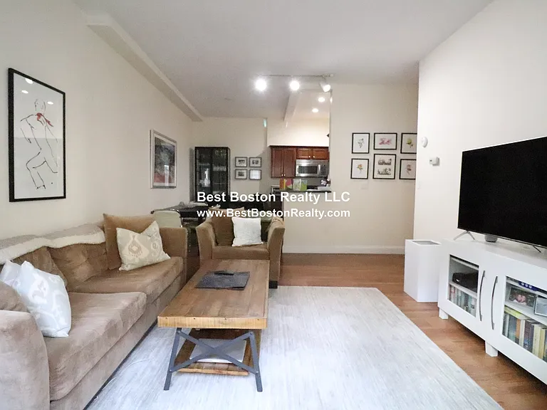 50 Craigie St #5 — Photo 4
