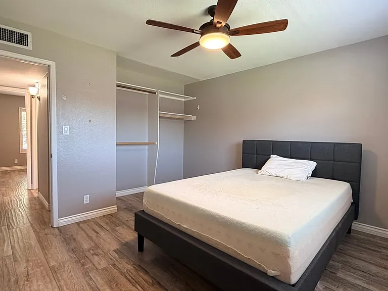 2303 S Cottonwood Dr — Photo 21