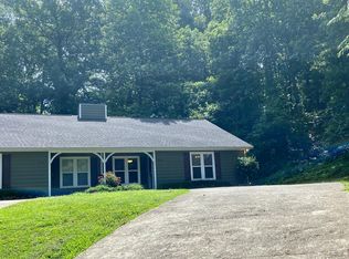 4069 Coopers Hill Dr SE, Smyrna, GA 30080